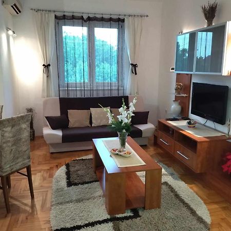 Dora Apartman Palić Exterior foto