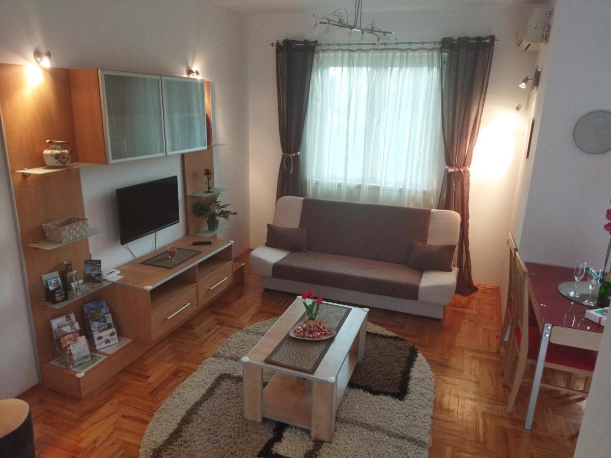 Dora Apartman Palić Exterior foto